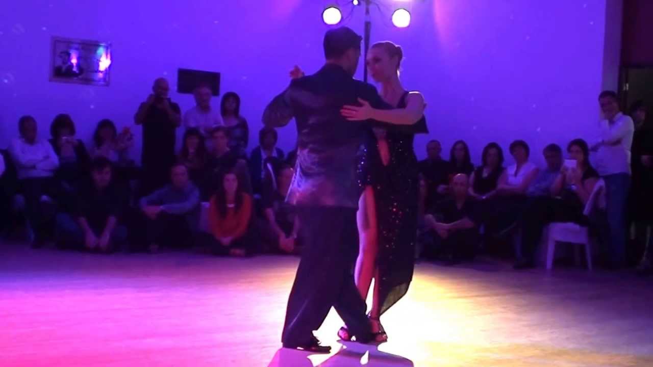 2/4 Martina Waldman y Jose Fernandez 2013 Porto . Portugal