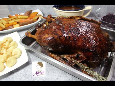 Gefüllte Gans Weihnachten I Gefüllte Gans mit Apfel Orangen Backpflaumen und dazu Rostgemüse