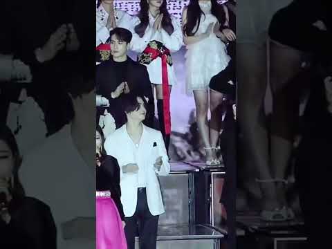 Idols reaction on Vmin's cute dance 😫💜😱💜#bts#v#jimin