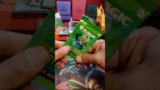 Quería abrir solo 1 BUNDLE de #secretsofstryxhaven pero no me aguanté.  Menos mal que seguí abriendo
