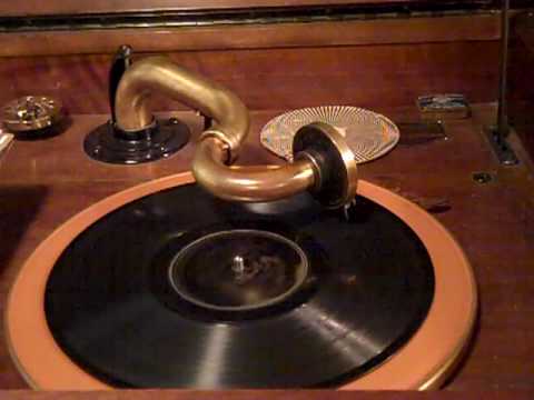 Jan Garber I Want to Be Happy No No Nanette Roaring 20's.MP4