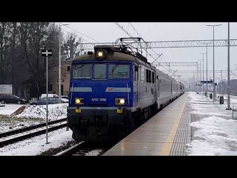 Piękny #start siódemki w #Nałęczów #EP07 #EU07 #PKP #Intercity #RP1 #2022 #love #train #locomotive