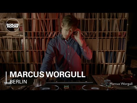 download lagu mp3 mp4 Muting The Noise, download lagu Muting The Noise gratis, unduh video klip Muting The Noise