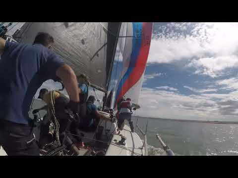 Asymmetric spinnaker gybe