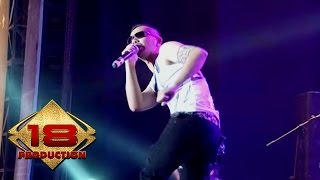 Download lagu Kapten - Gak Level (Live Konser Cirebon 17 Oktober 2015) mp3 Download lagu Kapten - Gak Level (Live Konser Cirebon 17 Oktober 2015) mp3