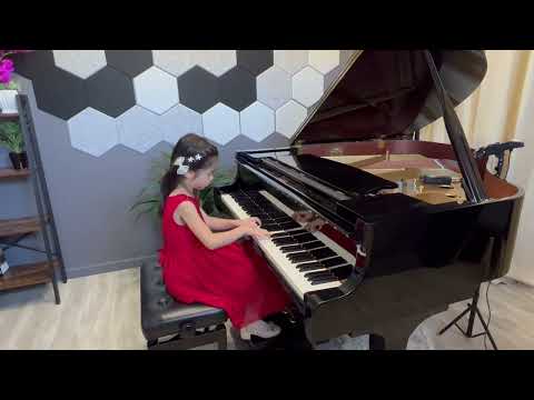 Zizhen Amber Yang age 7 - J.S. Bach Invention No.13 in A Minor BWV 784