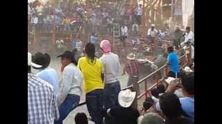 preview picture of video 'San Miguel Chimalapa JARIPEO (chango vs tasajo)'