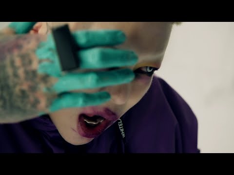 Video thumbnail for 人間を被る (Ningen wo Kaburu)
