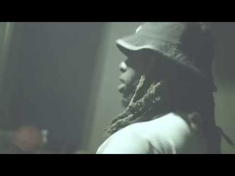 NINO HOE - "WeInDaTrap"