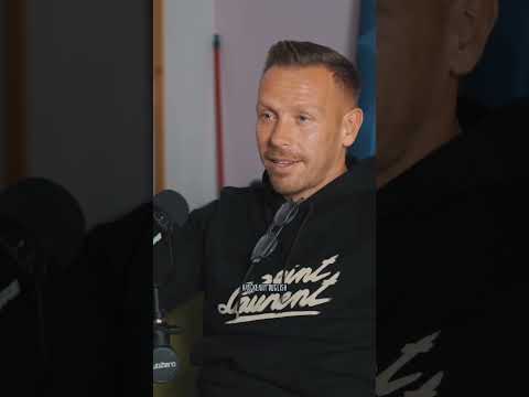 When Craig Bellamy refused to sign a Rangers shirt #celticfc #oldfirmderby #football #rangers #short