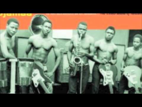 Usijipendekeze – Atomic Jazz Band [Tanzania]