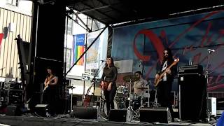 Nicole Atkins and the Black Sea &quot;Heavy Boots&quot;