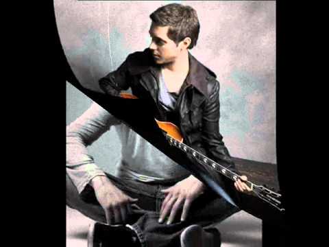 Axtipitos Mc ft Xatzigiannhs "Krifa" (Rnb Remix)