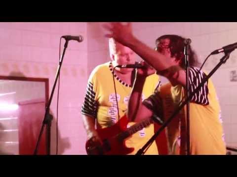 The Evaporators - Busy Doing Nothing (live)