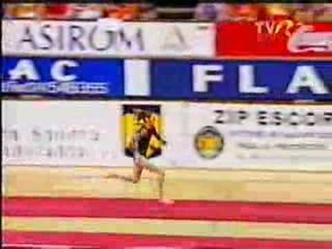 Andreea Munteanu - 2004 Romanian Nationals - VT