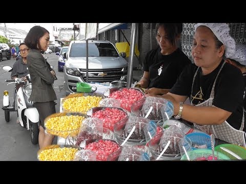 Ladies Selling Healthy Thai Street Food | Street Food Loves You