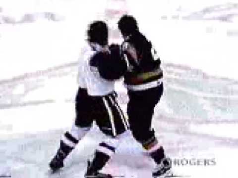 Steve Downie vs Kelly Thomson