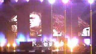 This is the place (Live Canada - 2003) - Red Hot Chili Peppers