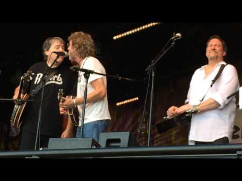 Sam Bush & Bela Fleck sing - I Know You're Married But I Love You Still at MerleFest 30-4-29-17