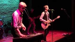 The Fleshtones: "Haunted Hipster"
