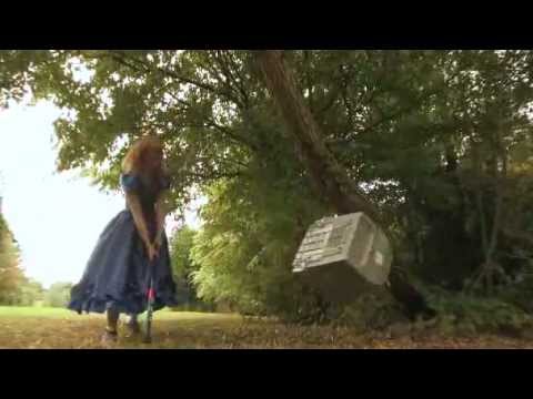 Lucy Rose smashes a TV for music video Scar.