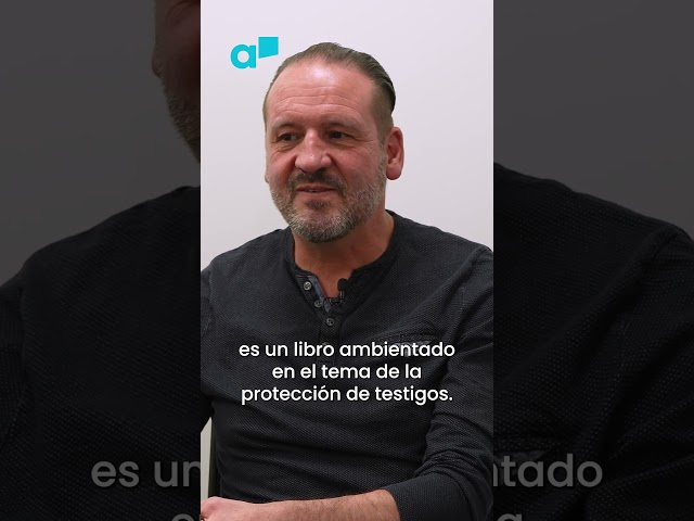 Vídeo relacionado con Secretos de sangre: Un thriller de terror, sectas paganas y poderes oscuros
