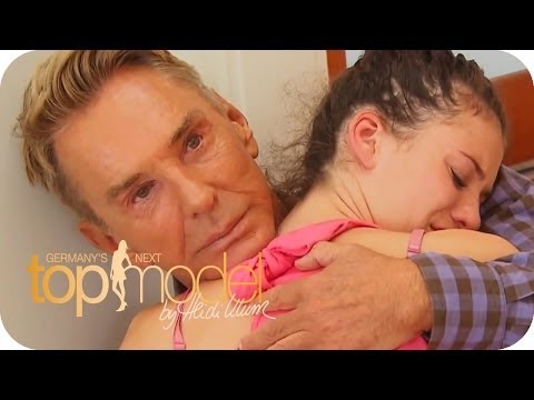 Wolfgang Joop tröstet Betty | Germany's next Topmodel 2014 | ProSieben