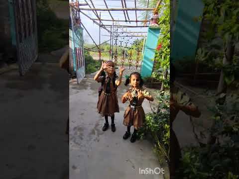 school chale hum #twins #sistet#sulagna #school#betipadhaobetibachao #shorts#viral #yft