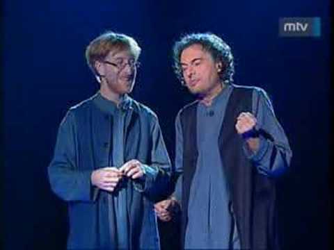 L'art pour l'art - A 3 ajtós szekrény