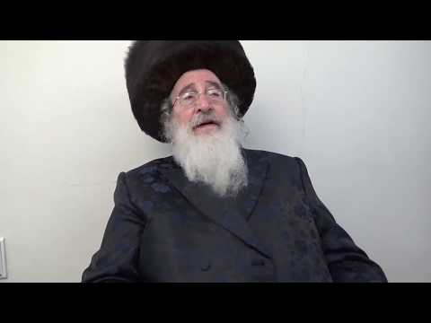 Spinka Rebbe Singing