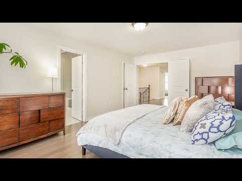 8 Ivor Cres - Brampton