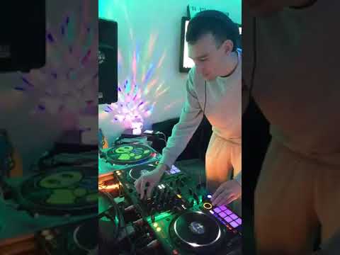 MAKINA ADDICTS UK   DJ INTRO B2B DJ STEESHY 09 01 2021