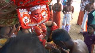 MAKKAM Theyyam - മാക്കം ഭഗവതി വാച്ചാൽ