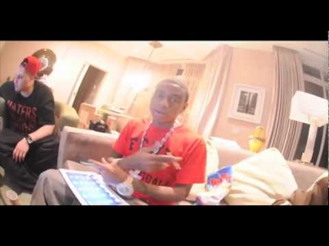Soulja Boy & Vinny Cha$e - Gettin' Paid (Official Video)