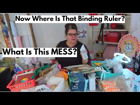 Decluttering My Sewing Room - Why I'm Getting Rid Of Stuff  / "First This, Then I'll Sew!"/1