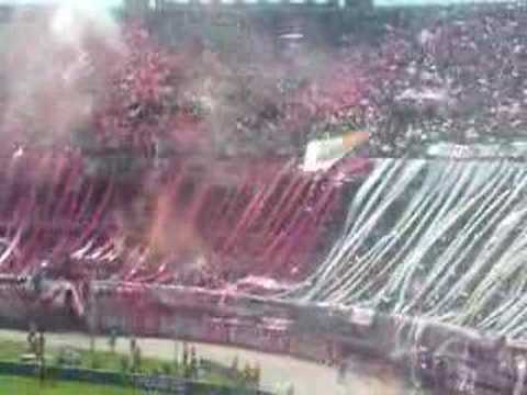 "Recibimiento vs Boca Juniors 2007" Barra: Los Borrachos del Tablón • Club: River Plate