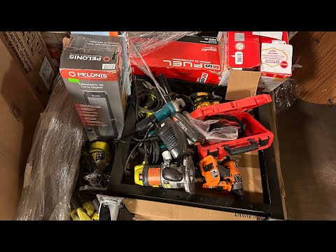 Unboxing 4 Liquidation Pallets!