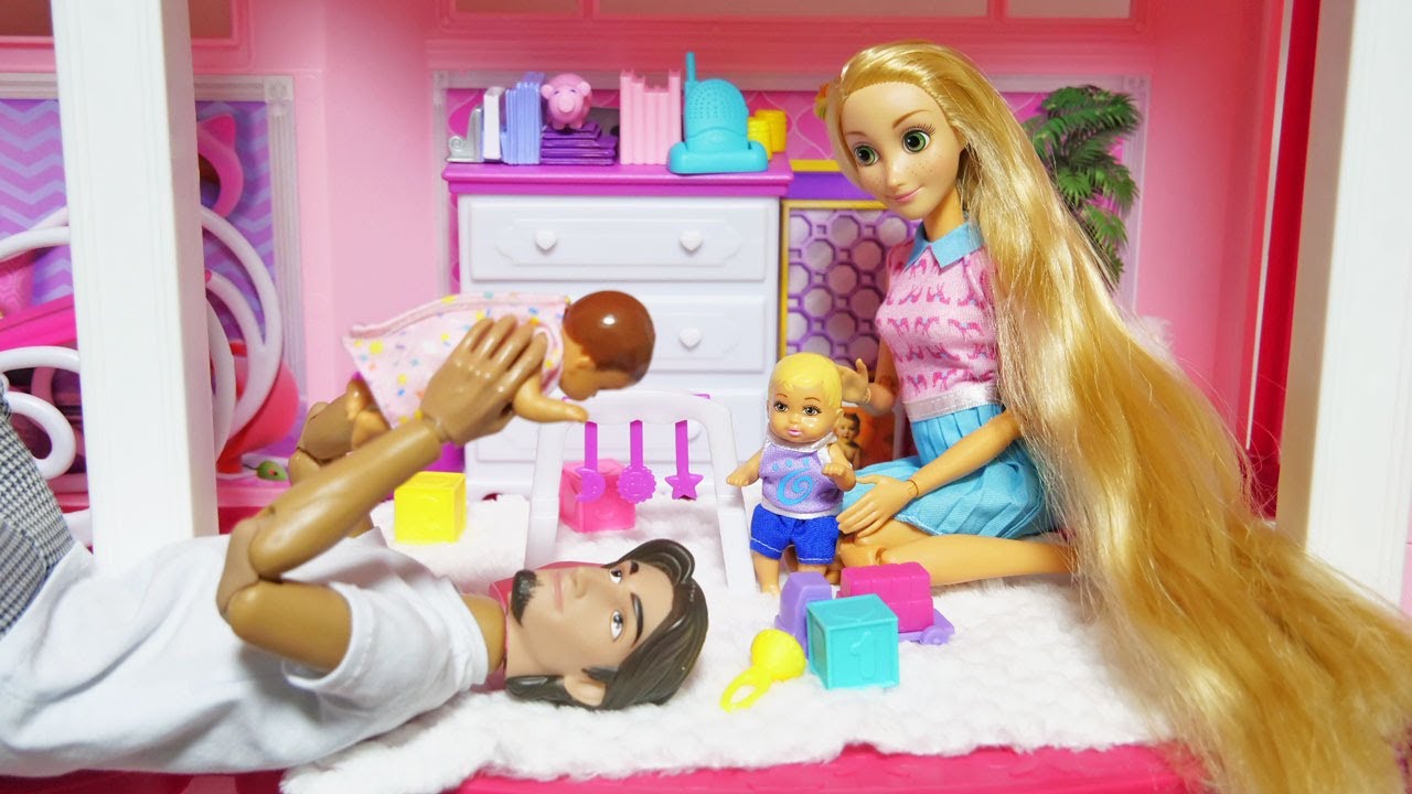 Barbie Rapunzel Family Morning Routine Twin Babies