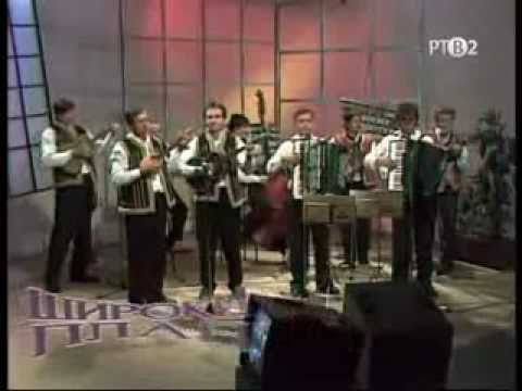 MUŠI VAM, MAMOČKO -- TAMBUROVI ORKESTER DOMA KULTURI z Ruskoho Kerestura