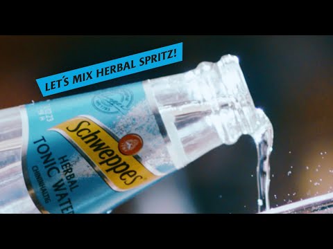 Jetzt den Herbal Spritz mit Schweppes @Home mixen!
