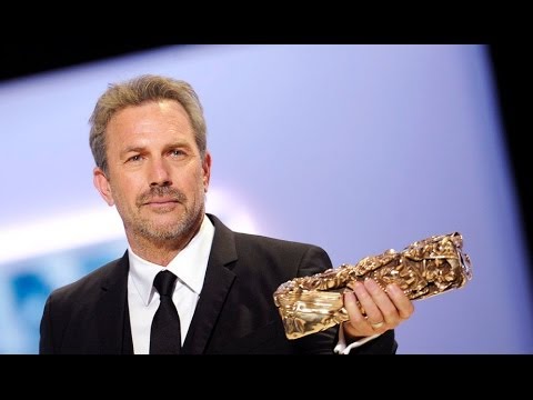 Kevin Costner received an Honorary Lifetime Achievemt Award - César Award 2013 Paris