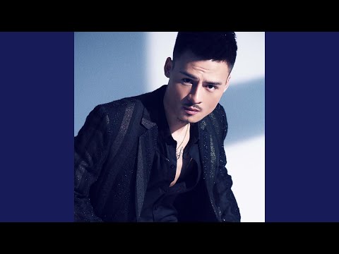 Ngắm Hoa Lệ Rơi