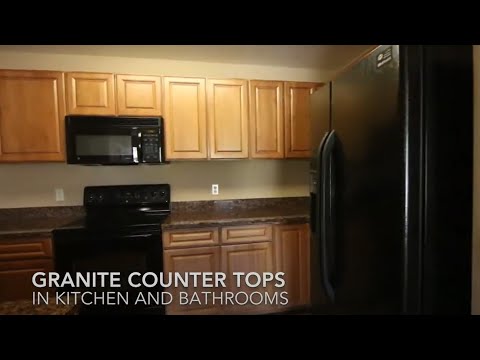 2 bed 2 bath apartment with washer and dryer in West Omaha