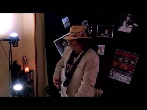 Lluís Serrat QUEDA'T A CASA