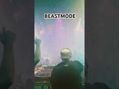 Willie Wartaal and Music Boutique