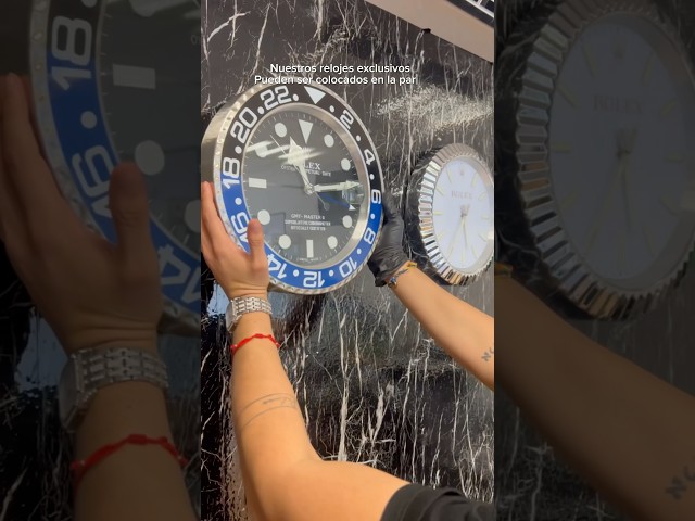 Vídeo relacionado con Smotly Reloj de pared de vinilo, diseño del Señor de los Anillos con función de luz nocturna LED, un reloj de pared de regalo para los amantes.