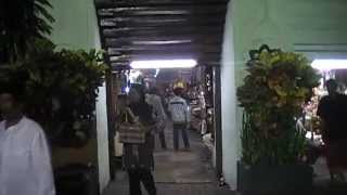 preview picture of video 'Ampel Mosque: Shoping Centre'