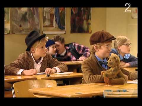 download lagu mp3 mp4 Olsenbanden Jr Jul, download lagu Olsenbanden Jr Jul gratis, unduh video klip Olsenbanden Jr Jul