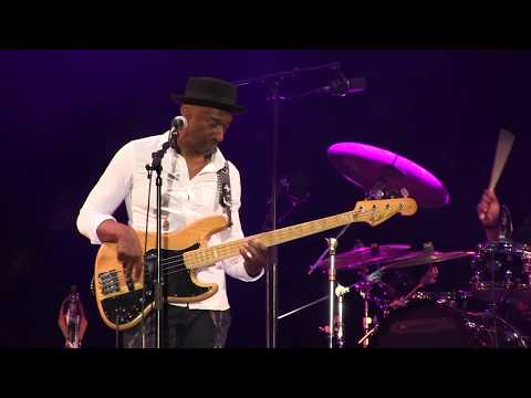 Jazz des 5 Continents : Marcus Miller enflamme le Palais Longchamp