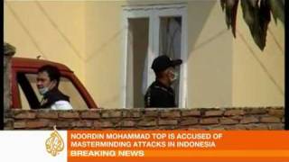 Download lagu Indonesian raid killed Asia s most wanted man 08 A... mp3